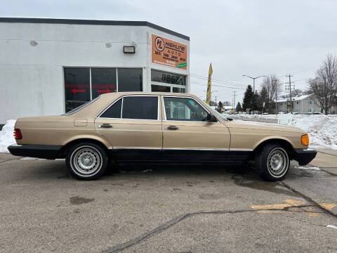 1984 Mercedes-Benz 300-Class 300 SD