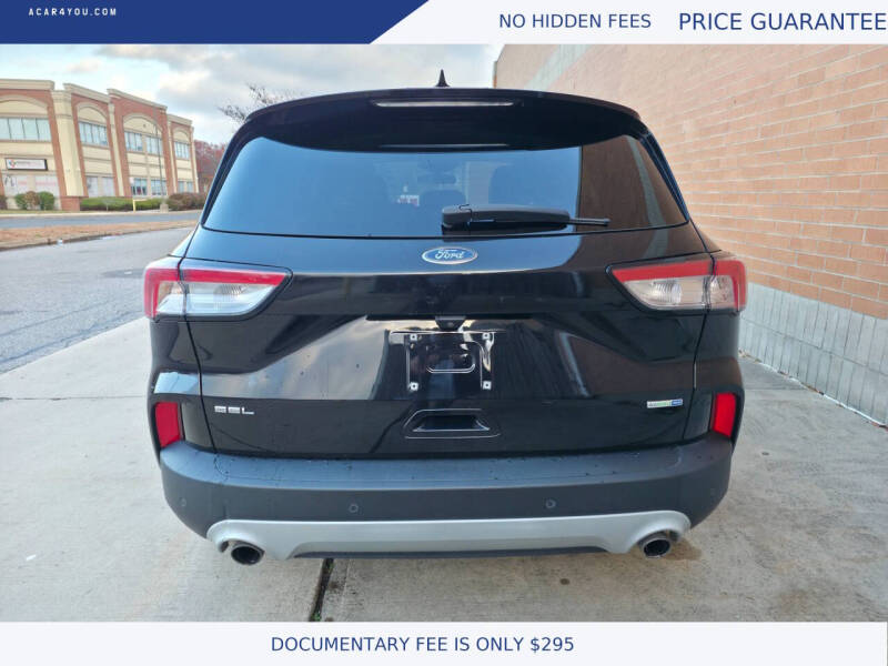 2020 Ford Escape SEL