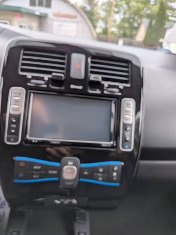 2013 Nissan LEAF SV