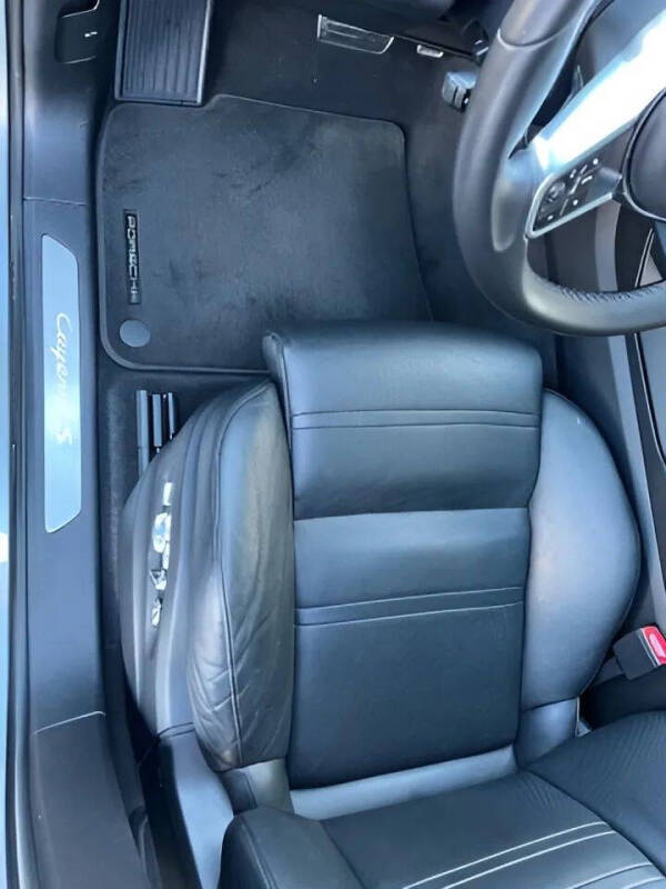 2019 Porsche Cayenne S