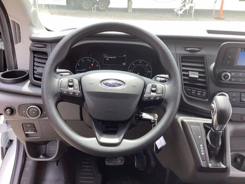 2025 Ford Transit 250