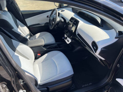 2016 Toyota Prius Two