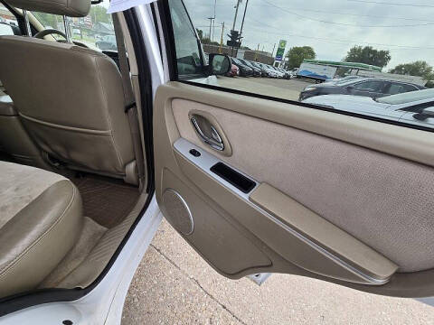 2005 Mercury Mariner
