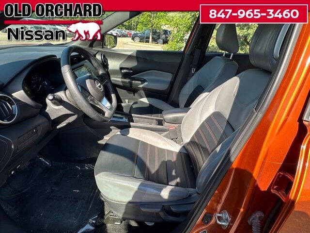 2022 Nissan Kicks SR