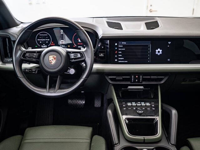 2024 Porsche Cayenne