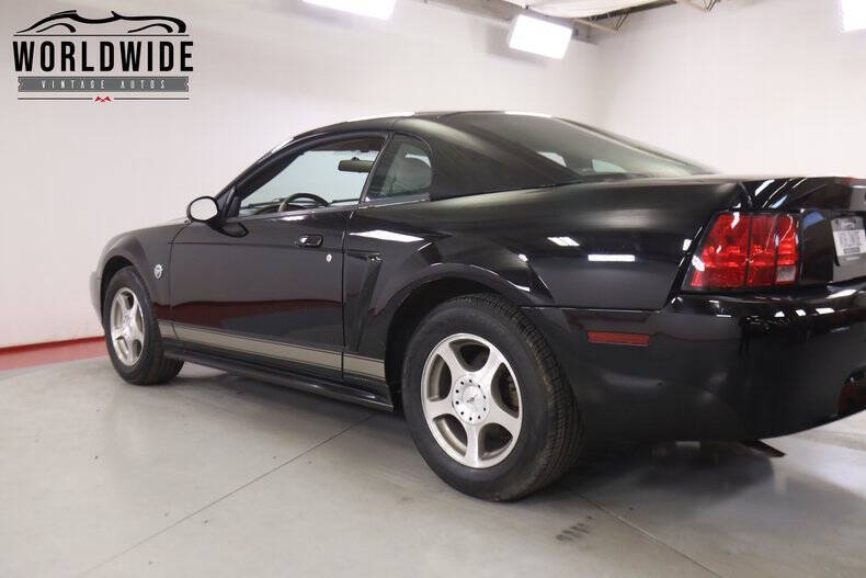 2004 Ford Mustang