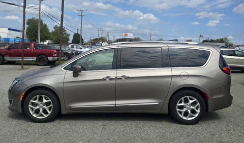 2018 Chrysler Pacifica Touring L Plus