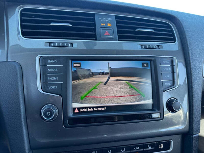 2016 Volkswagen e-Golf SE