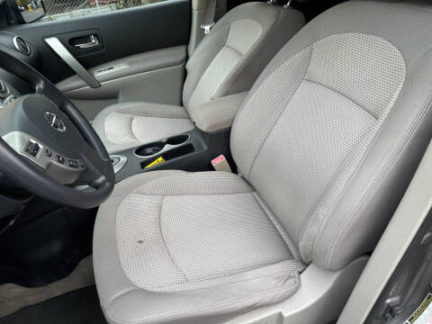 2011 Nissan Rogue S Krom