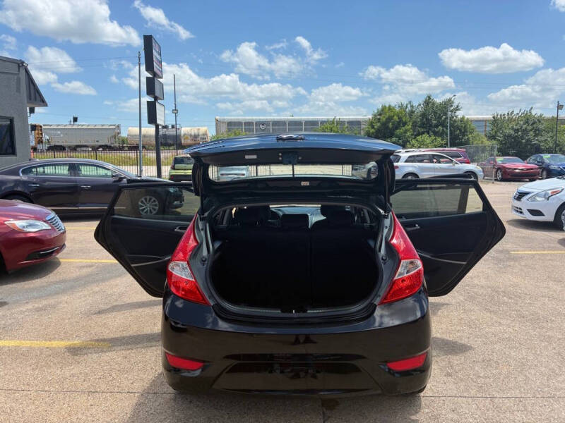 2016 Hyundai Accent SE