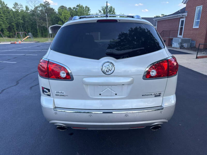 2011 Buick Enclave CXL-2
