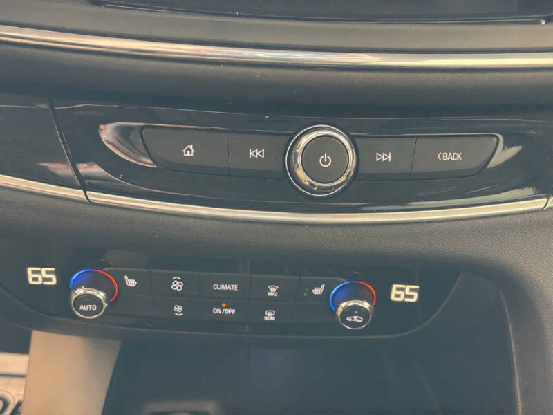 2021 Buick Enclave Essence