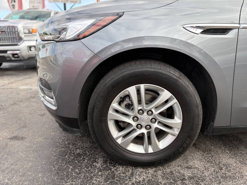 2021 Buick Enclave Essence