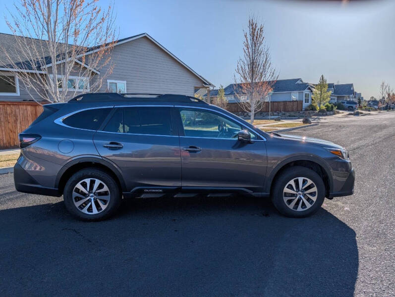2022 Subaru Outback Premium