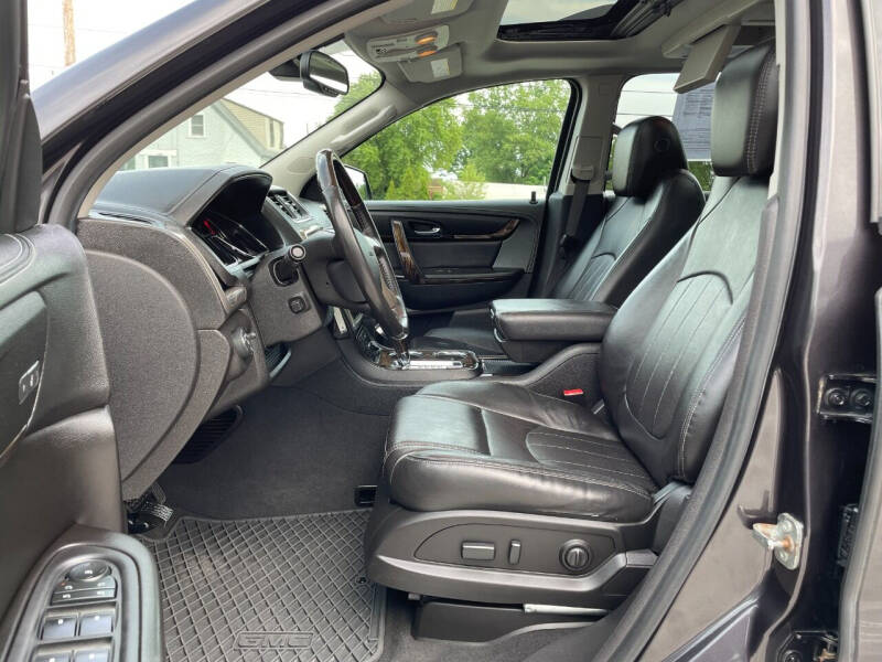2016 GMC Acadia Denali