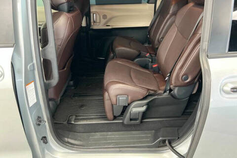 2024 Toyota Sienna Platinum 7-Passenger