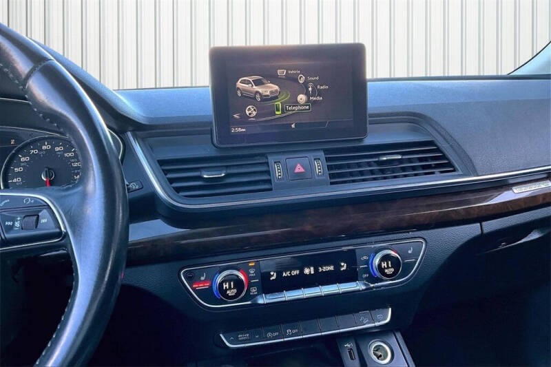 2019 Audi Q5 quattro Premium 45 TFSI