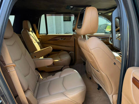 2017 Cadillac Escalade Platinum