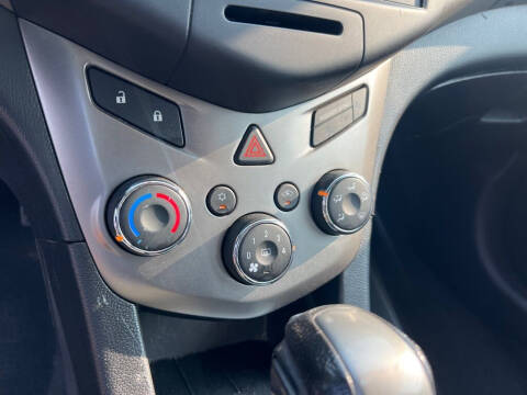 2016 Chevrolet Sonic LS Auto