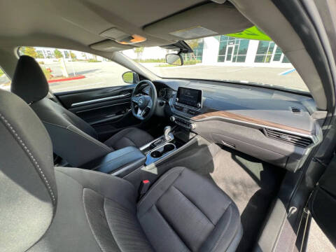 2023 Nissan Altima 2.5 SV