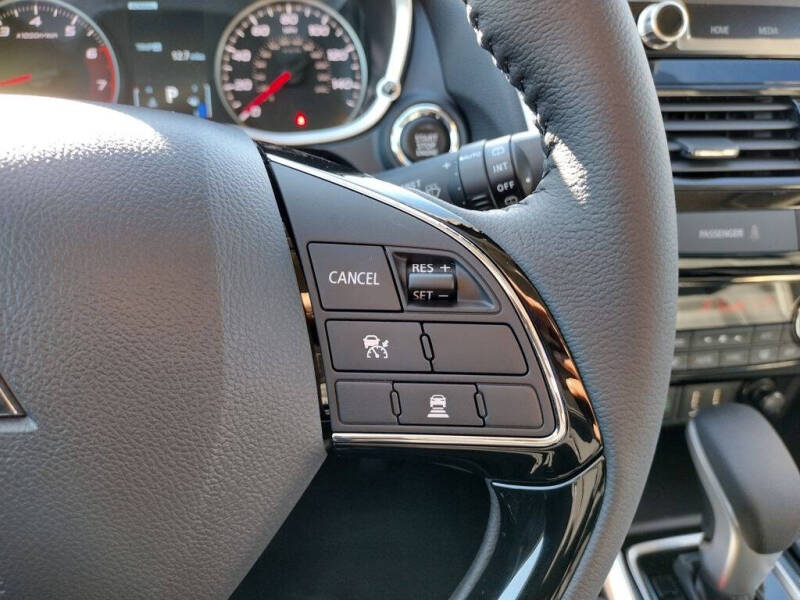 2026 Mitsubishi Eclipse Cross SE