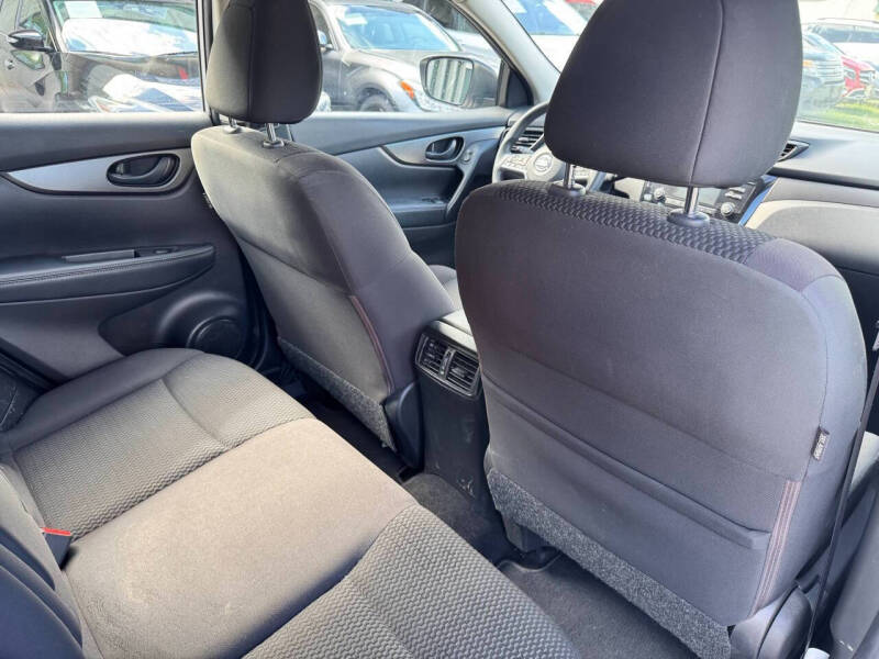 2017 Nissan Rogue Sport S