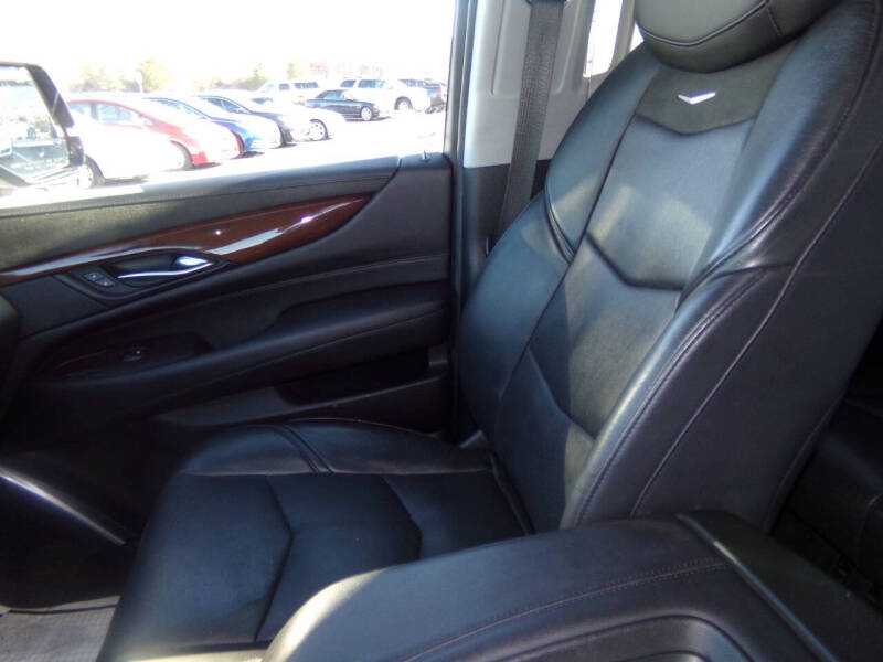 2019 Cadillac Escalade ESV Luxury