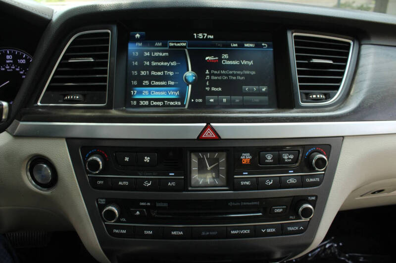 2016 Hyundai Genesis