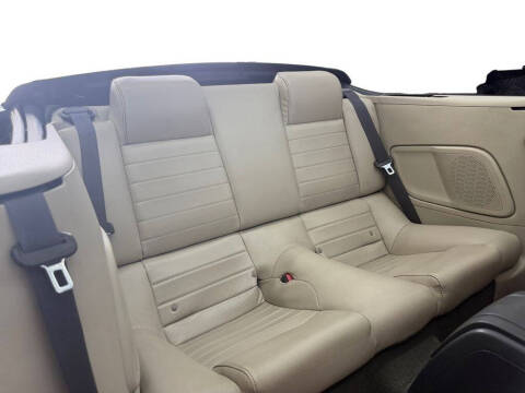 2012 Ford Mustang V6