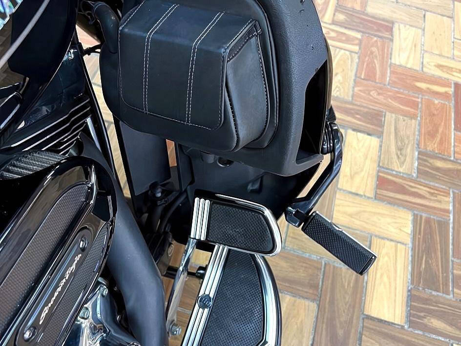 Harley-DavidsonUltra Limited6