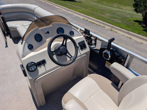 2020 Forester Pontoon