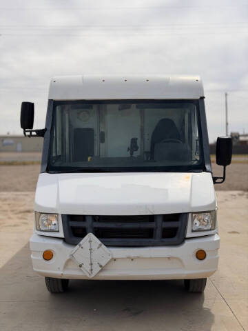2016 Isuzu NPR