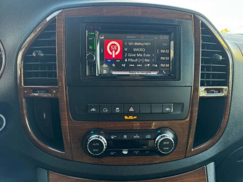 2017 Mercedes-Benz Metris