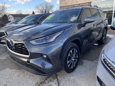 2021 Toyota Highlander Hybrid for sale at Jose's Auto Sales Inc in Gurnee IL