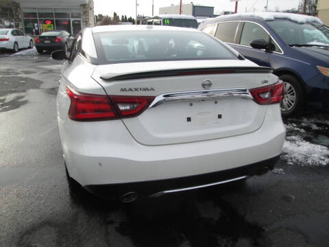 2017 Nissan Maxima 3.5 SR