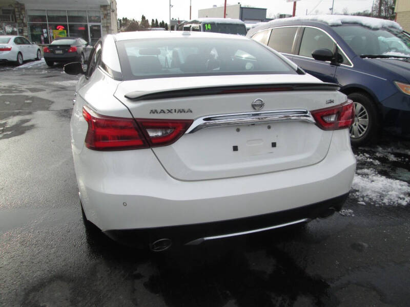 2017 Nissan Maxima 3.5 SR