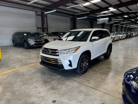 2019 Toyota Highlander for sale at BestRide Auto Sale in Houston TX