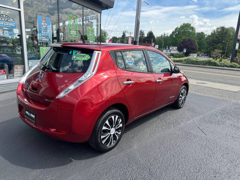 2015 Nissan LEAF S