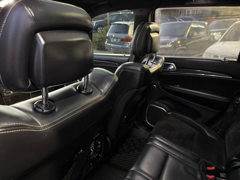 2015 Jeep Grand Cherokee SRT