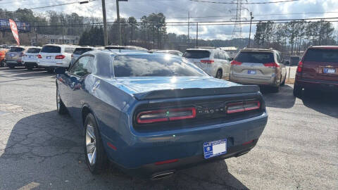 2021 Dodge Challenger SXT