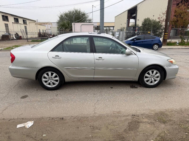 2004 Toyota Camry XLE