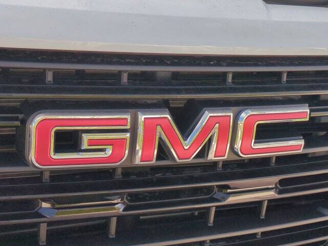 2026 GMC Sierra 1500 Elevation Standard