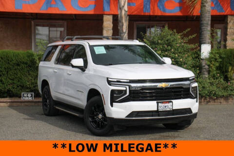 2025 Chevrolet Suburban LS