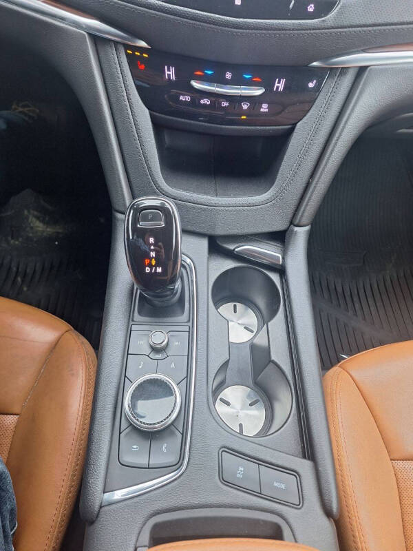 2020 Cadillac XT5 Premium Luxury