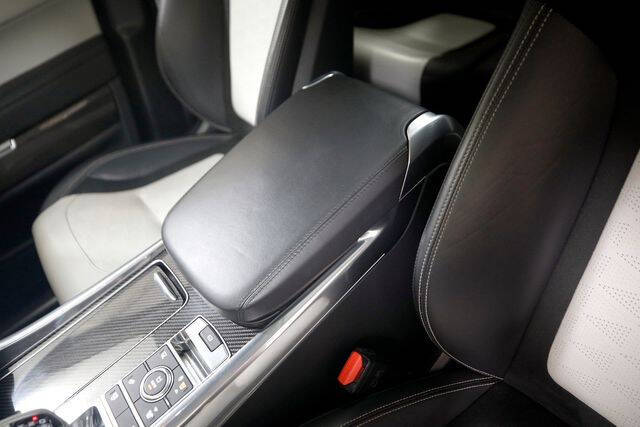 2020 Land Rover Range Rover Sport SVR