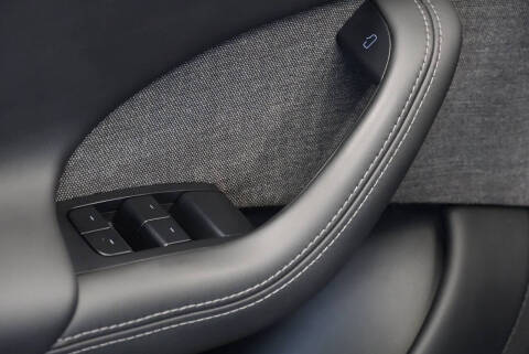 2023 Tesla Model S Plaid