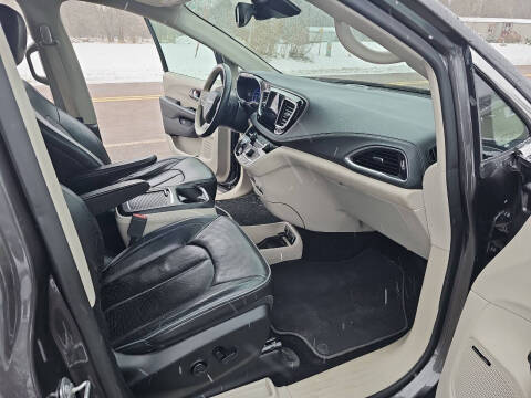2018 Chrysler Pacifica Hybrid Limited