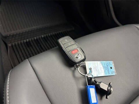 2024 Toyota Venza XLE