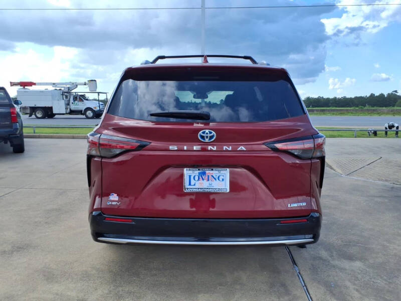 2025 Toyota Sienna Limited 7-Passenger