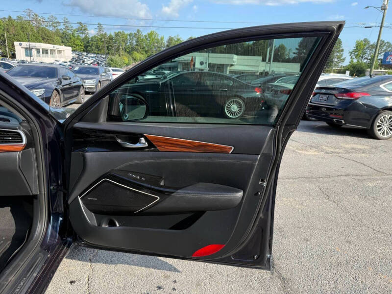 2017 Kia Cadenza Premium